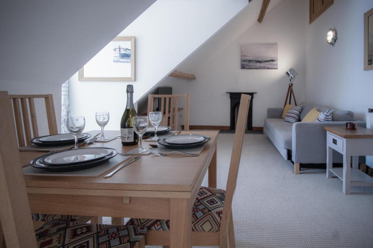 The Nest - 1 Bedroom Apartment - Tenby Exterior foto
